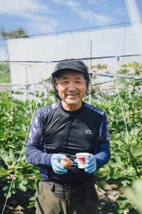 梶谷ファーム代表・梶谷勝弘さんといちじくヨーグルト